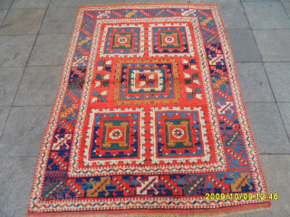 Anatolian Balıkesir Rug
Size: 193 x 145 cm.
Mail: makifhali@yahoo.com                         