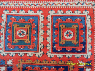 Anatolian Balıkesir Rug
Size: 193 x 145 cm.
Mail: makifhali@yahoo.com                         