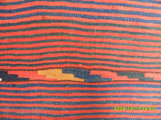 Old Shiraz Qashqai Saddleebag 
Size: 102 x 57 cm.
Mail: makifhali@yahoo.com                       