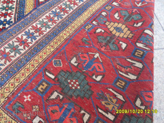 Antique Caucasian Kuba Rug 
Size: 145 x 110 cm.
Mail: makifhali@yahoo.com                       