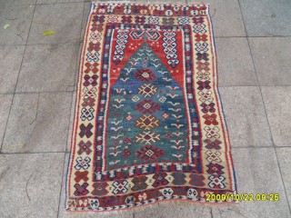 Antique Anatolian Erzurum Kilim 
Size: 150 x 95 cm.
Mail: makifhali@yahoo.com                       