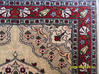 Hereke Silk Carpet 
Size: 63 x 48 cm.
Mail: makifhali@yahoo.com