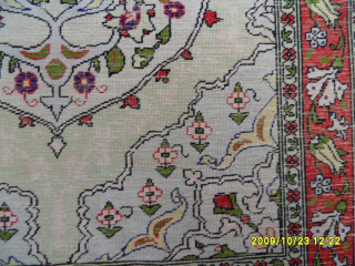 Hereke Silk Carpet 
Size: 63 x 48 cm.
Mail: makifhali@yahoo.com