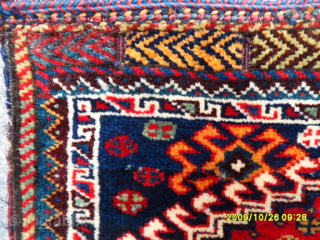 Shiraz Quashqai Bagface
Size: 53 x 61 cm.
Mail: makifhali@yahoo.com