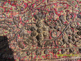 Antique Ottoman Textile
Size: 80 x 81 cm.
Mail: makifhali@yahoo.com                         