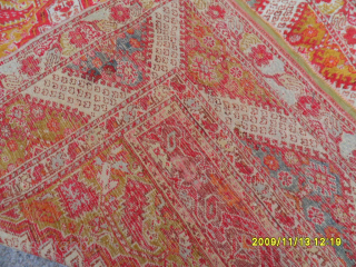 Antique Anatolian Ghördes Rug
Size: 177 x 132 cm.
Mail: makifhali@yahoo.com                        
