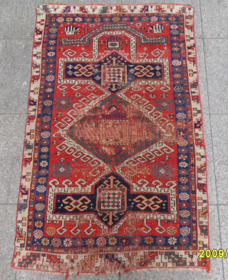 Antique Caucasian Rug
Size: 128 x 80 cm.
Mail: makifhali@yahoo.com