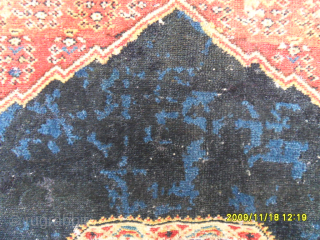 Antique Sinneh Rug
Size: 90 x 84 cm.
Mail: makifhali@yahoo.com