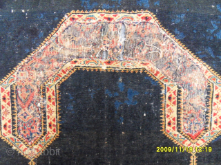 Antique Sinneh Rug
Size: 90 x 84 cm.
Mail: makifhali@yahoo.com
