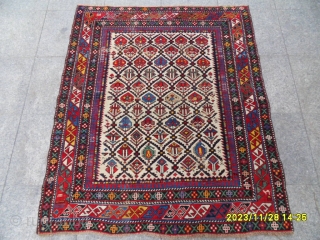 Antique Shirvan Marashali Carpet 
Size : 148x124 cm.                         