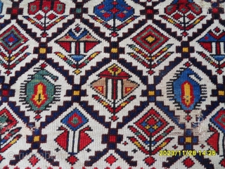 Antique Shirvan Marashali Carpet 
Size : 148x124 cm.                         