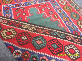 Old Anatolian Erzurum Kilim
Size: 190 x 135 cm.
Mail: makifhali@yahoo.com                        