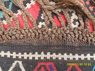 Old Anatolian Erzurum Kilim
Size: 190 x 135 cm.
Mail: makifhali@yahoo.com                        