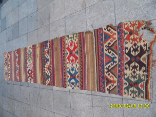Antique Konya Karapınar Kilim
Size: 375 x 82 cm.
Mail: makifhali@yahoo.com                        