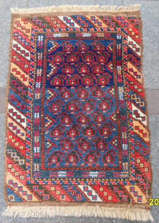 Baluch Yastık
Size: 75 x 55 cm.
Mail: makifhali@yahoo.com                          