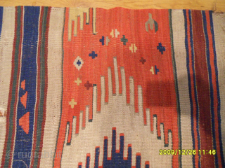 Anatolian Saff Kilim
Size: 160 x 103 cm.
Mail: makifhali@yahoo.com                         