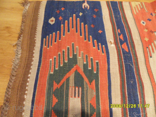 Anatolian Saff Kilim
Size: 160 x 103 cm.
Mail: makifhali@yahoo.com                         