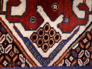 Qashqa'i Darreshouri small rug, possibly a pillow cover, Doesn't seem to be a fragment! 
Wool pile on wool foundation, very finely knotted (asymmetrical knot), 99x40 cm.
Eary 20th c., good colors!   