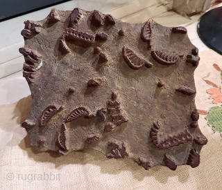 A customer friend of mine owes this small collection of 21 old wooden block print stamps, that he wants to sell. I suppose they are Indian and possibly 50/80 years old. The  ...