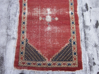 Antique small Bakhshayesh measuring 4.8x2.6.As early as they can be found.Cleaned professionally.Pictures clearly demonstrate the condition.Please feel free to ask any questions.
You can view our inventory online at :http://davoodzadehrugs.com/    