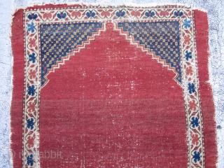 Antique small Bakhshayesh measuring 4.8x2.6.As early as they can be found.Cleaned professionally.Pictures clearly demonstrate the condition.Please feel free to ask any questions.
You can view our inventory online at :http://davoodzadehrugs.com/    