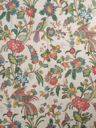 Block Printed 1920’s Chinoiserie Textile Panel

A large and completely unused length of block printed linen featuring a vibrant Chinoiserie Tree of Life pattern. European, circa 1920’s. 247cm x 131.5 cm (97 x  ...