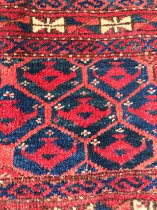 Large Turkmen Shemle gul jollar (Saryk?). Gorgeous colors, full pile, nip at the left hand corner. 19th century, my feeling is last third (around 1870). Good signs of tribal use (sagging in  ...