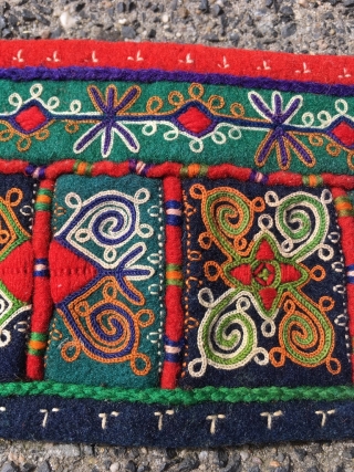 Finest Lakai embroidery, felt belt, size 48 x 3.5 inch (122 x 9 cm). This was bought by my grandmother in The Hague in the 1930's, and dates first quarter 20th century.  ...