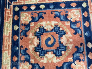 Double Tibetan mat, late 19th century, excellent condition. Original cloth binding still intact, so as intended, not cut by an unscrupulous dealer. Attractive tonal difference between upper and lower seat. 120 x  ...