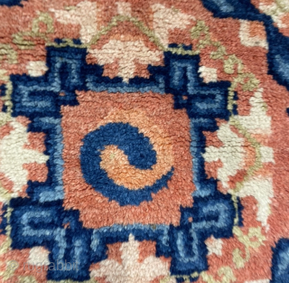 Double Tibetan mat, late 19th century, excellent condition. Original cloth binding still intact, so as intended, not cut by an unscrupulous dealer. Attractive tonal difference between upper and lower seat. 120 x  ...