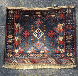 The shiniest wool you've ever seen on a Jaf. There is some goats hair in the ply. Good aubergine, best red and several excellent blues. Unusual Turkoman inspired border. Perhaps from Kelardasht?  ...