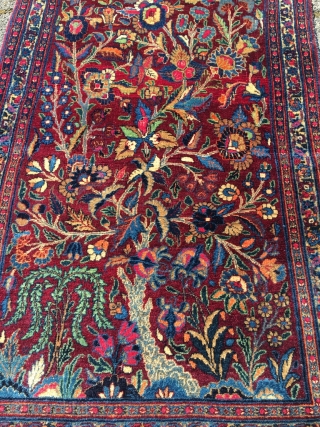 Early Isfahan pictorial small rug. Gorgeous saturated and harmonious colors (cochenille). Very good condition, excellent wool, some corrosion in the beige dye as typical of 19th and early 20th century pieces. Ends  ...