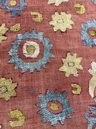 Caucasian embroidery, large size, 102.5 x 109 cm (without the yellow silk borders). Dramatic graphics, excellent colors. Deeply patinated red background, displays excellently. Silk borders are a later addition, can easily be  ...