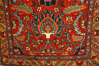 Superb small Heriz, size 136 x 87 cm. Excellent in all respects. € 400. Contact me at mralexanderbakker@proton.me