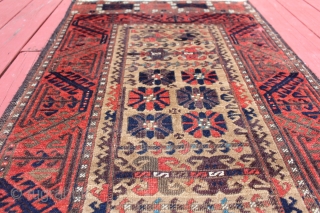 Unusual Boluch Small rug camel hair grate color 2'7X4'7                        