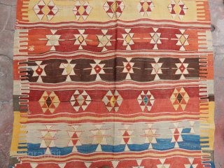 Antique West Anatolian Dazkırı Kilim