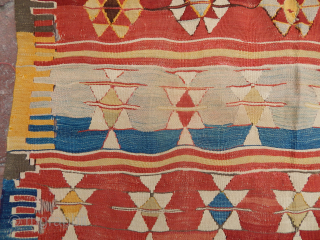 Antique West Anatolian Dazkırı Kilim