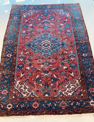Antique Heriz Karaca Rug 
Size:220x155 cm .....Contact at. anatolianpicker@gmail.com                        