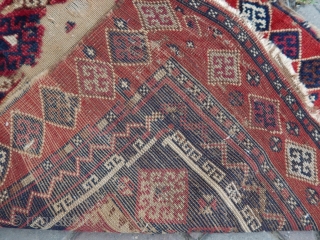 Antique East Anatolian Yörük Rug 
Size.140x70cm E-mail.anatolianpicker@gmail.com                          