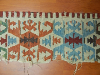 Antique Anatolian Kilim Bordur
Size.250x32 cm