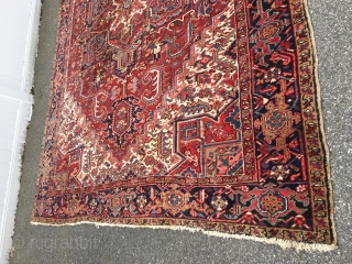 Heriz rug 9x12 good condition 895.00  SOLD THANKS                        