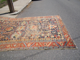 beautiful antique heriz serapi rug 7' 11" x 11' 9" good general pile damaged in the middle loos to the ends no dry rot no pets and no smoke needs cleaning.

SOLDDDDDDDDDDDDDDDDDDDDDDDDDDDDDDDD  