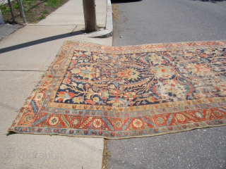 beautiful antique heriz serapi rug 7' 11" x 11' 9" good general pile damaged in the middle loos to the ends no dry rot no pets and no smoke needs cleaning.

SOLDDDDDDDDDDDDDDDDDDDDDDDDDDDDDDDD  