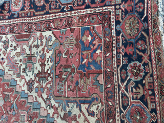 Damaged 9 x 12 heriz lots of great parts left to use for repair no dry rot no animal condition as shown this rug is for local pick up only in Malden  ...