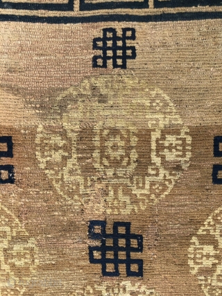 Tibetan rug, 158*84cm.Hand made antique Chinese Tibetan rug, Soft warm color and medallion flowers , around with coiling tubes. good age, without any repair.         