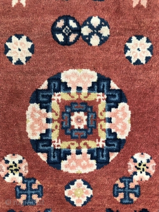 Hand made antique cellectible Chinese Suiyuan Runner rug. 255*65cm.  Highest quality wool, medallion group flower design, very beautiful color combination, about 150 years old, excellent condition.      
