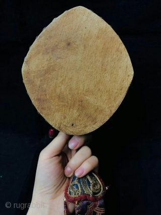 Tibetan Dharma drum, one of the eight dharma instruments of Tibetan Buddhism, is one of the dharma instruments in Tibetan Buddhism. There are many kinds of dharma instruments, such as big drum,  ...