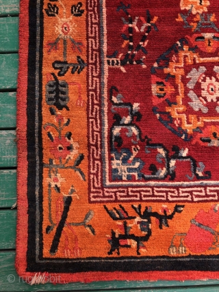 Tibetan rug, size 162*86cm. Hand made antique Tibetan rug, beautiful bright color ,flowers pattern. It with good age and condition no any repair.wool warp cotton weft.       