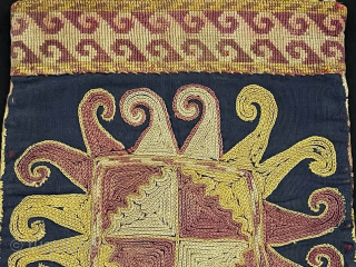 Antique Uzbekistan Lakai Double-sided Silk Embroidered Pouch & Money Bag. All Fine Silk Embroidered on Cotton. Size - ''19 cm x 15 cm'' turkmansilver@gmail.com         