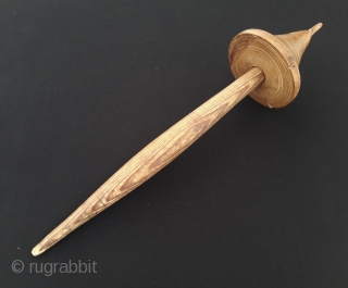 Anatolian vintage old hand carved wooden drop spendle Size - Lenght : 37 cm - Thnickness : 9 cm - Circumference : 28.5 cm Thank you for visiting my Rugrabbit store.  